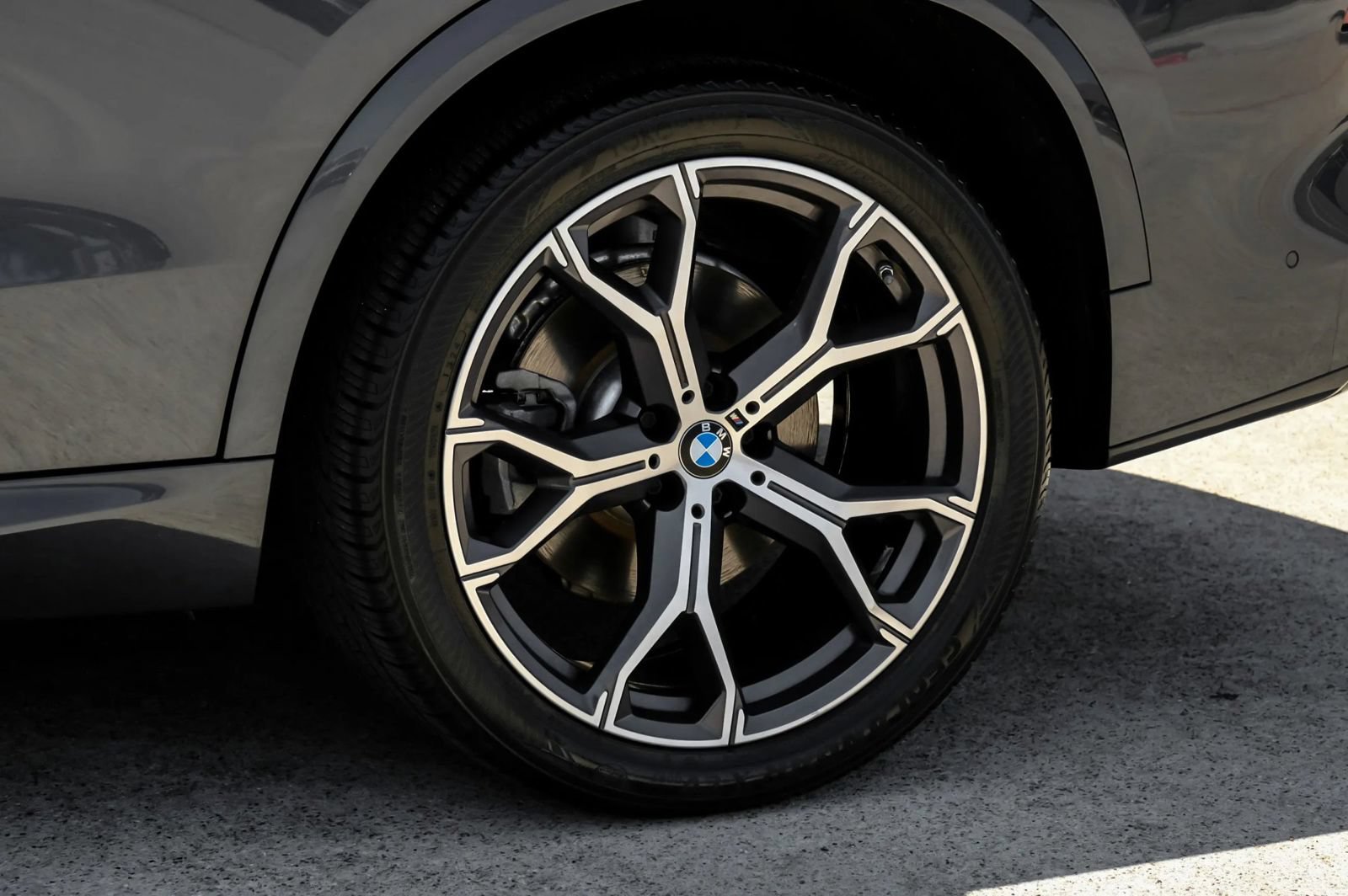 Used 2020 BMW X5 xDrive40i w/ M Sport Package AWD/4WD image 68
