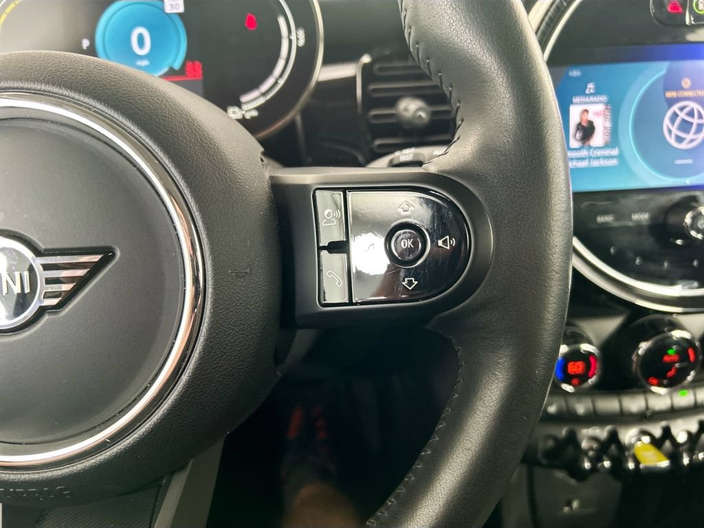 Used 2024 MINI Cooper SE FWD image 15
