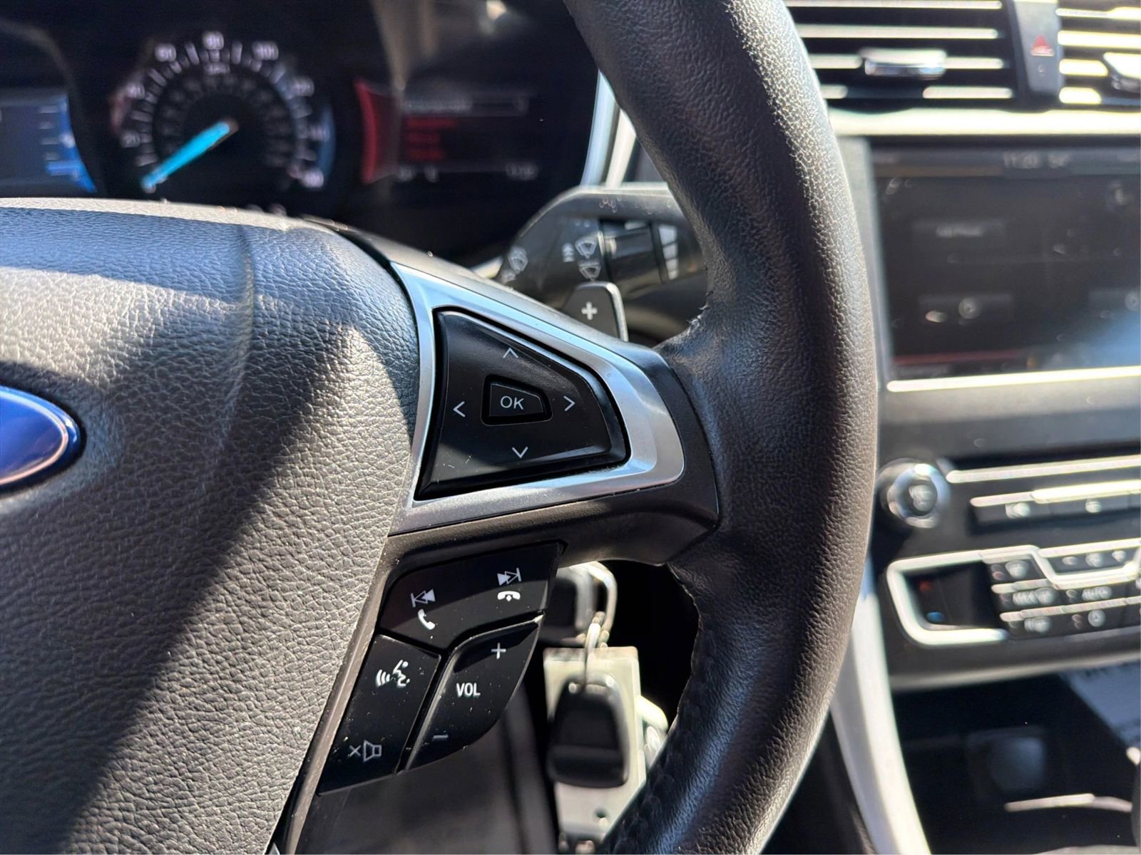 Used 2016 Ford Fusion SE image 31