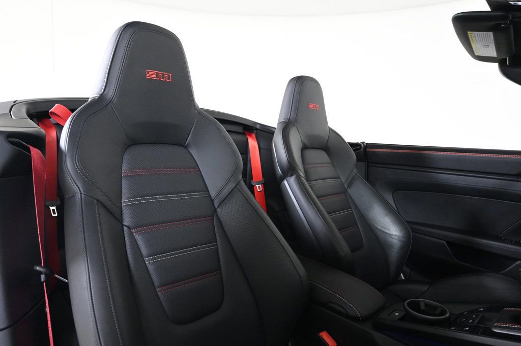 Used 2023 Porsche 911 Carrera GTS image 18