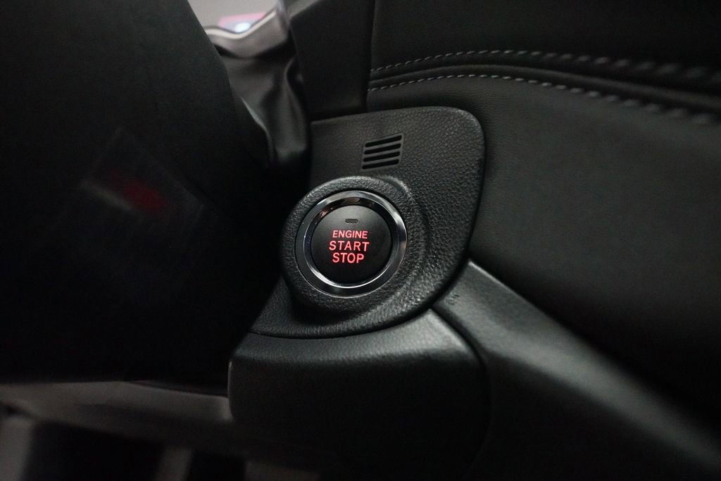 Certified 2025 Subaru Outback Limited image 35