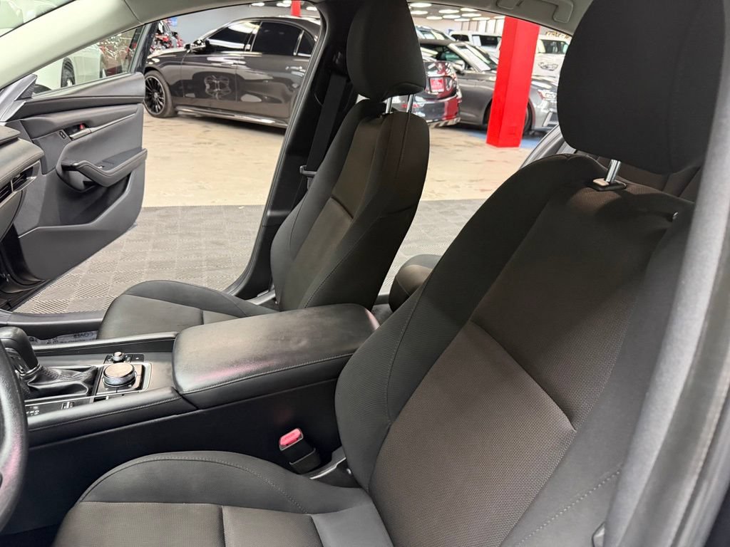 Used 2020 MAZDA MAZDA3 Sedan FWD image 34
