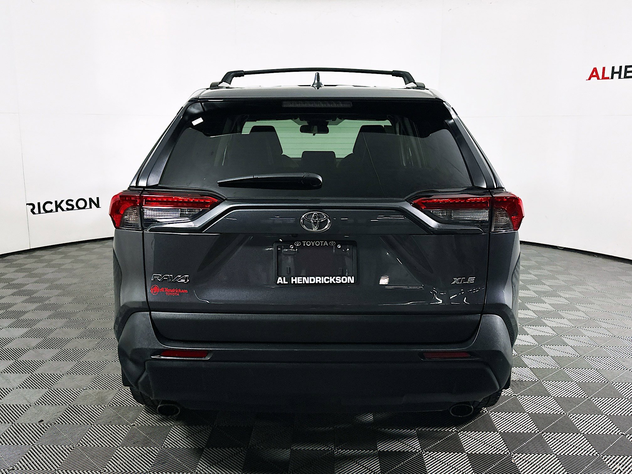 Used 2024 Toyota RAV4 XLE Premium image 4