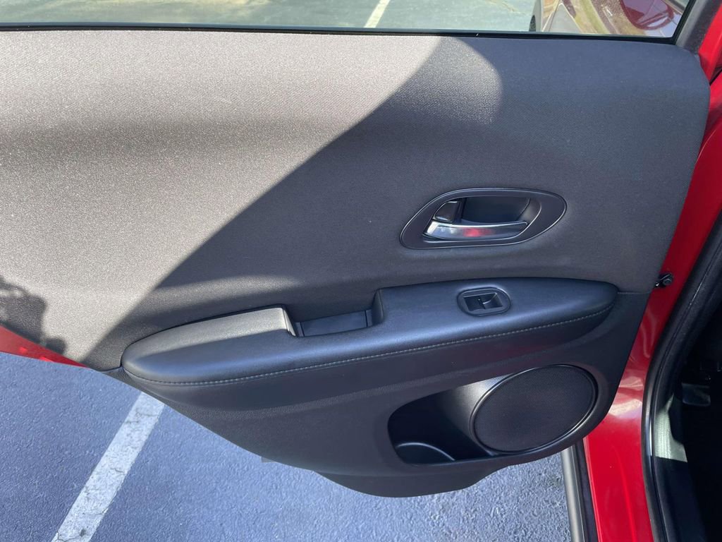 Used 2016 Honda HR-V LX image 18