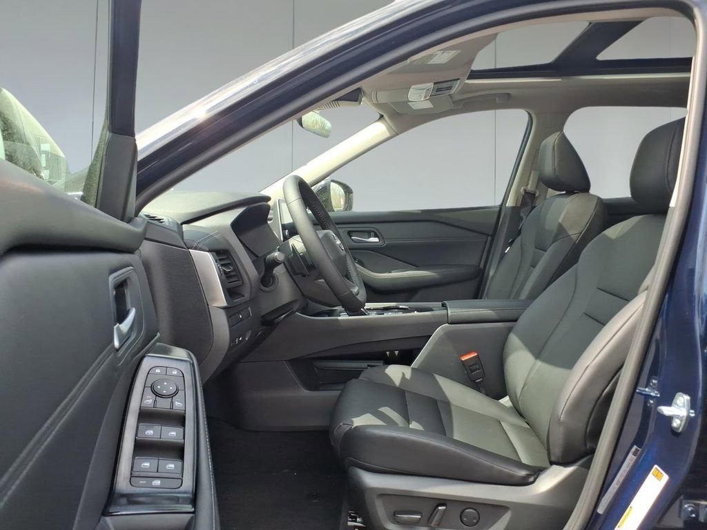 New 2026 Nissan Rogue SV FWD image 14