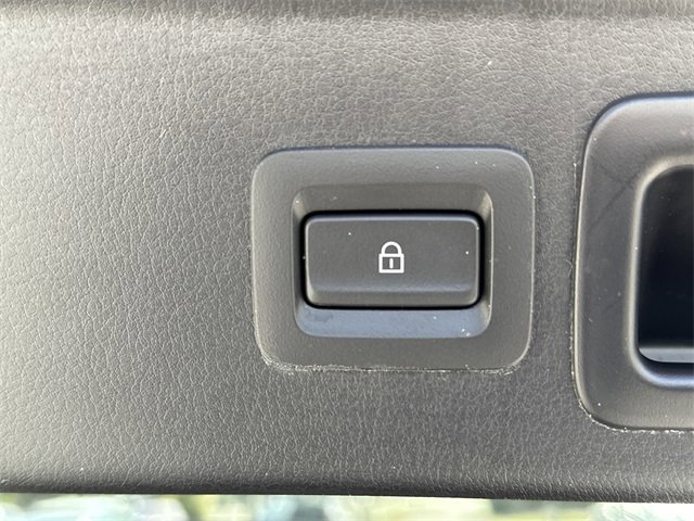 Used 2021 MAZDA CX-30 FWD 2.5 S w/ Preferred Package image 13