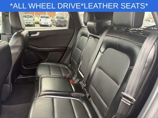 Used 2024 Ford Escape Platinum image 19