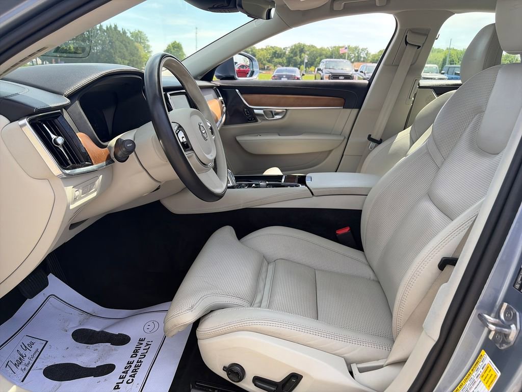 Used 2019 Volvo S90 T8 Inscription w/ Advanced Package AWD/4WD image 16