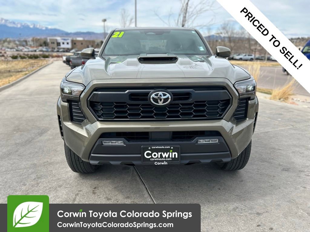 Used 2025 Toyota Tacoma TRD Sport AWD/4WD video 2