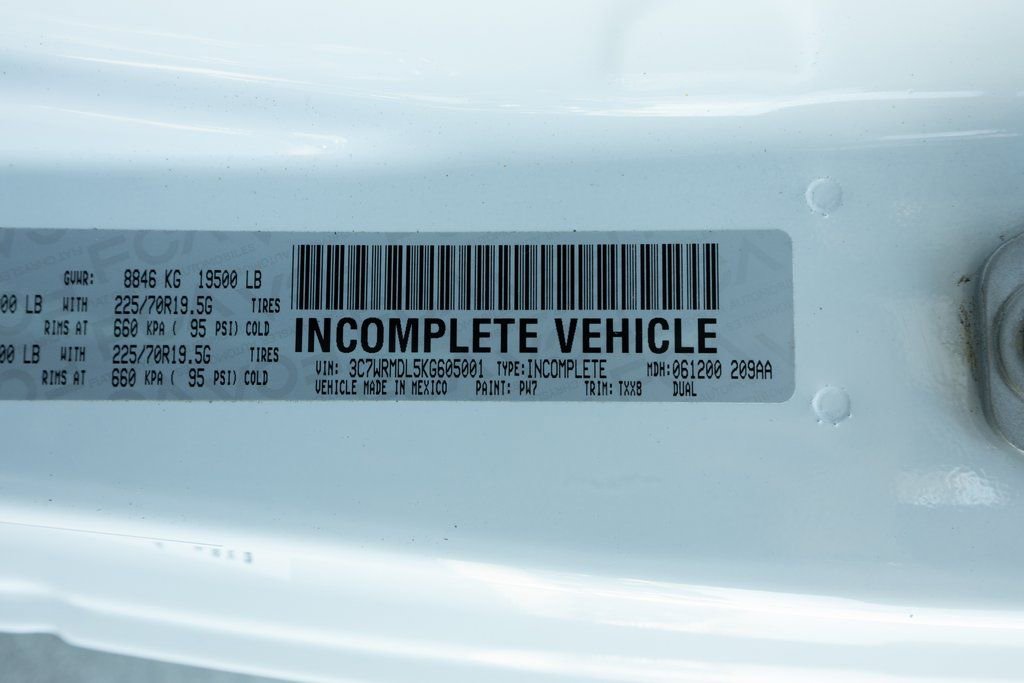 Used 2019 RAM 5500 Tradesman image 32