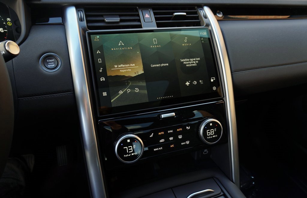 New 2025 Land Rover Discovery S image 19