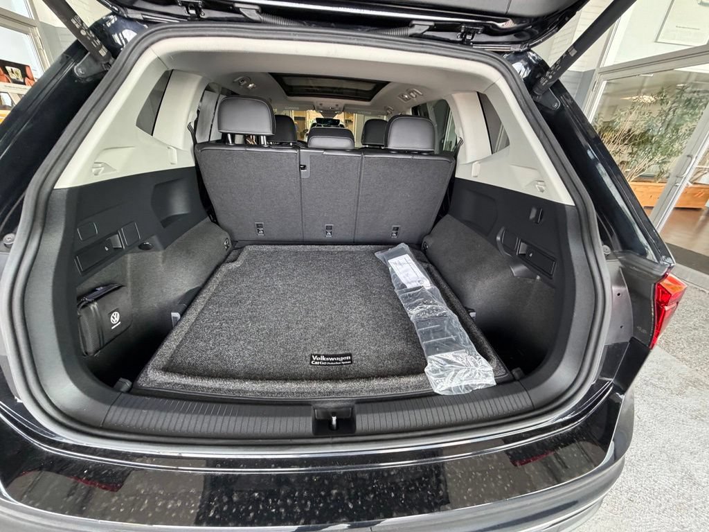 Used 2022 Volkswagen Tiguan SE AWD/4WD image 21