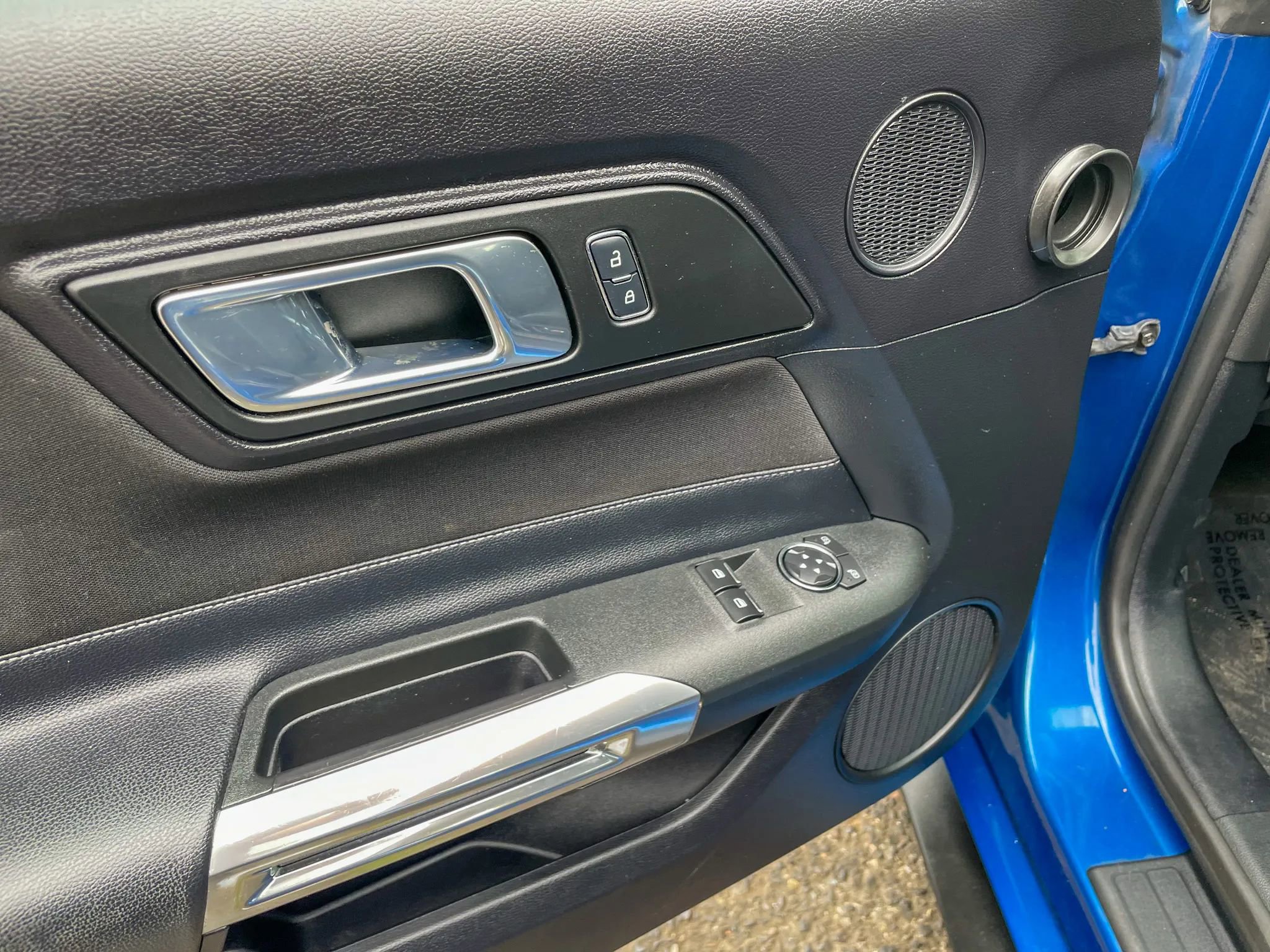 Used 2018 Ford Mustang Coupe w/ Ecoboost Performance Package image 11