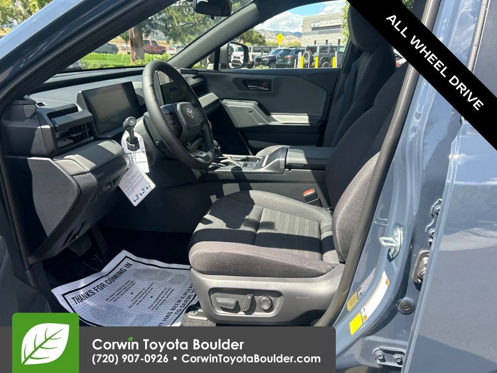 Used 2026 Toyota RAV4 SE w/ Convenience Package AWD/4WD image 23