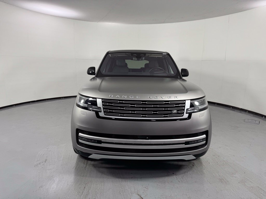 Used 2023 Land Rover Range Rover Autobiography AWD/4WD image 2