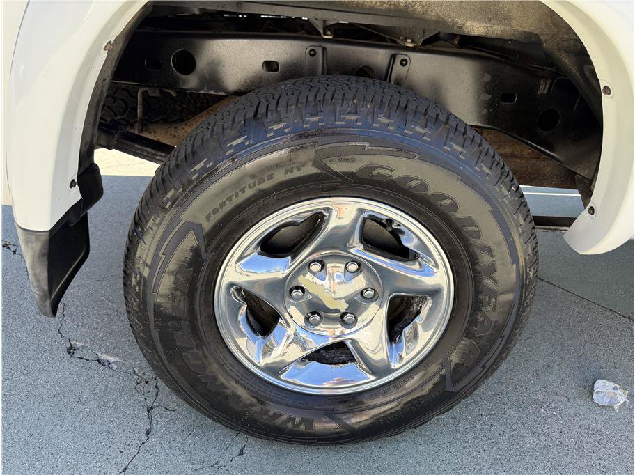 Used 2001 Toyota Tundra Limited AWD/4WD image 16