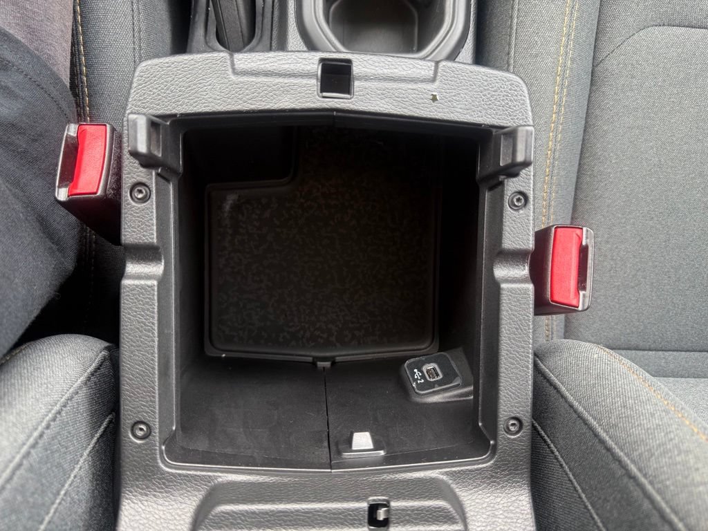 Used 2025 Jeep Wrangler Unlimited Sahara w/ Safety Group AWD/4WD image 29