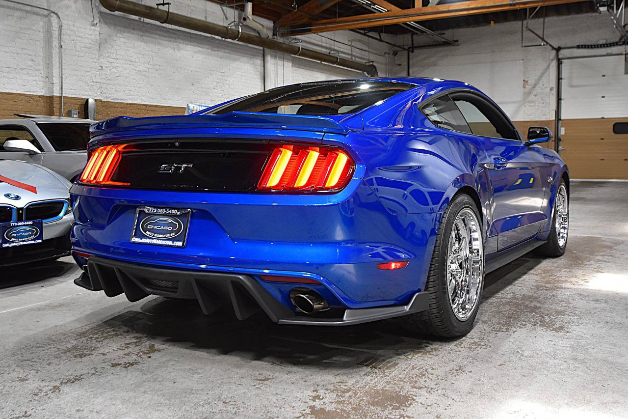 Used 2017 Ford Mustang GT w/ GT Performance Package RWD image 5