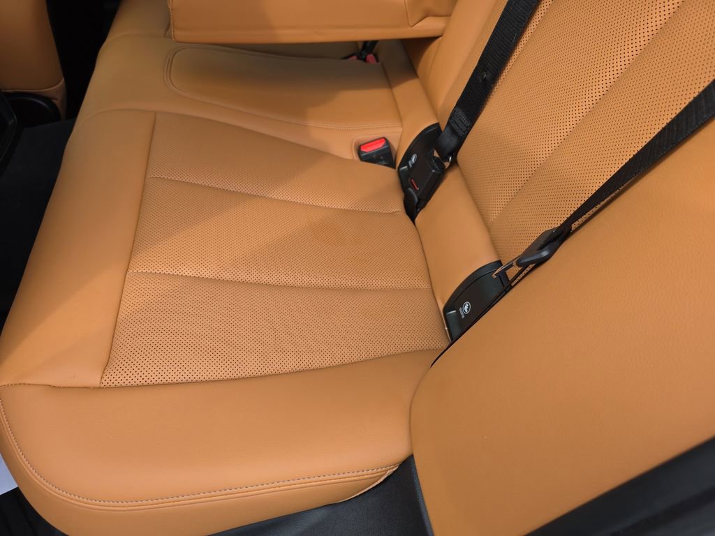 Used 2024 BMW 330i xDrive Sedan w/ M Sport Package image 18