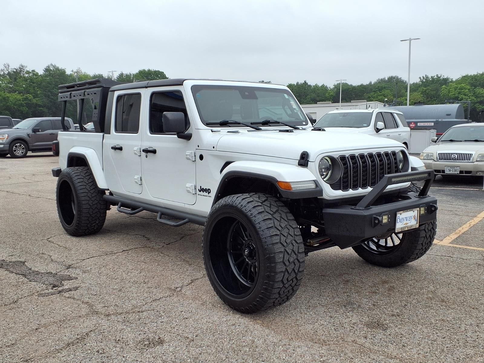 Used 2024 Jeep Gladiator Sport AWD/4WD image 20