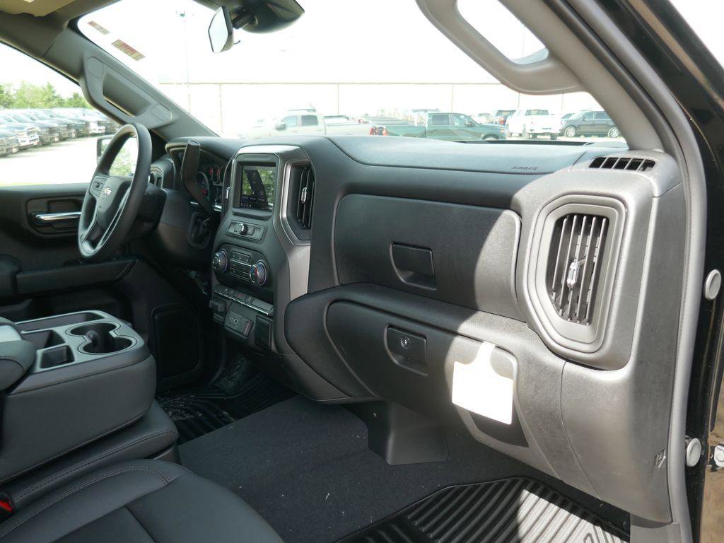 New 2026 Chevrolet Silverado 1500 W/T w/ WT Value Package AWD/4WD image 11