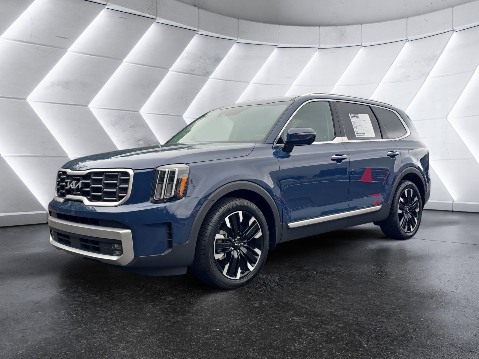 Used 2023 Kia Telluride SX Prestige image 1
