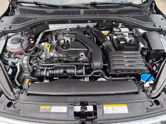 Used 2024 Volkswagen Jetta SE FWD image 27