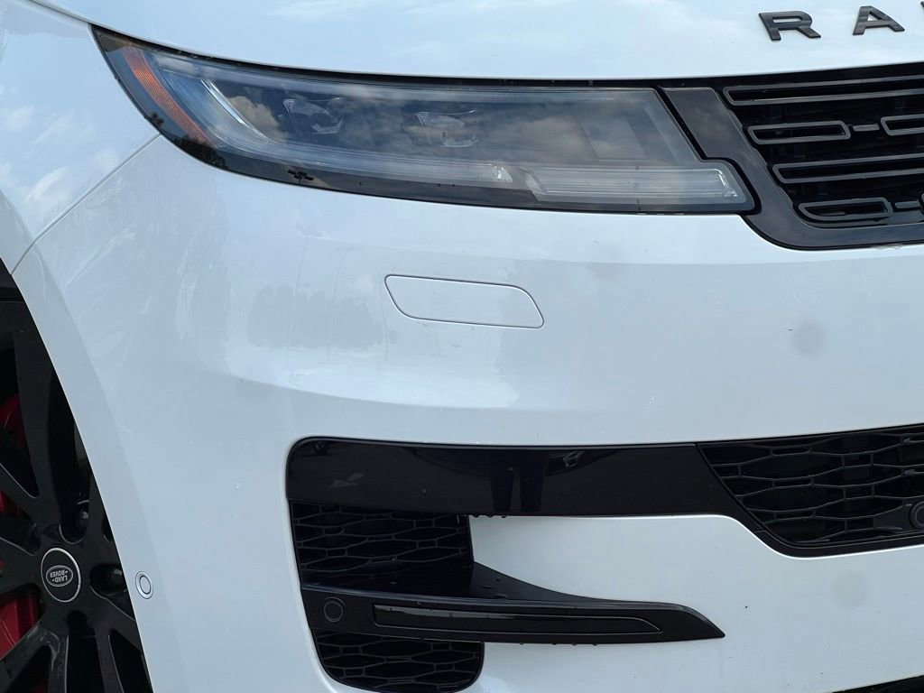Used 2025 Land Rover Range Rover Sport Dynamic SE image 31