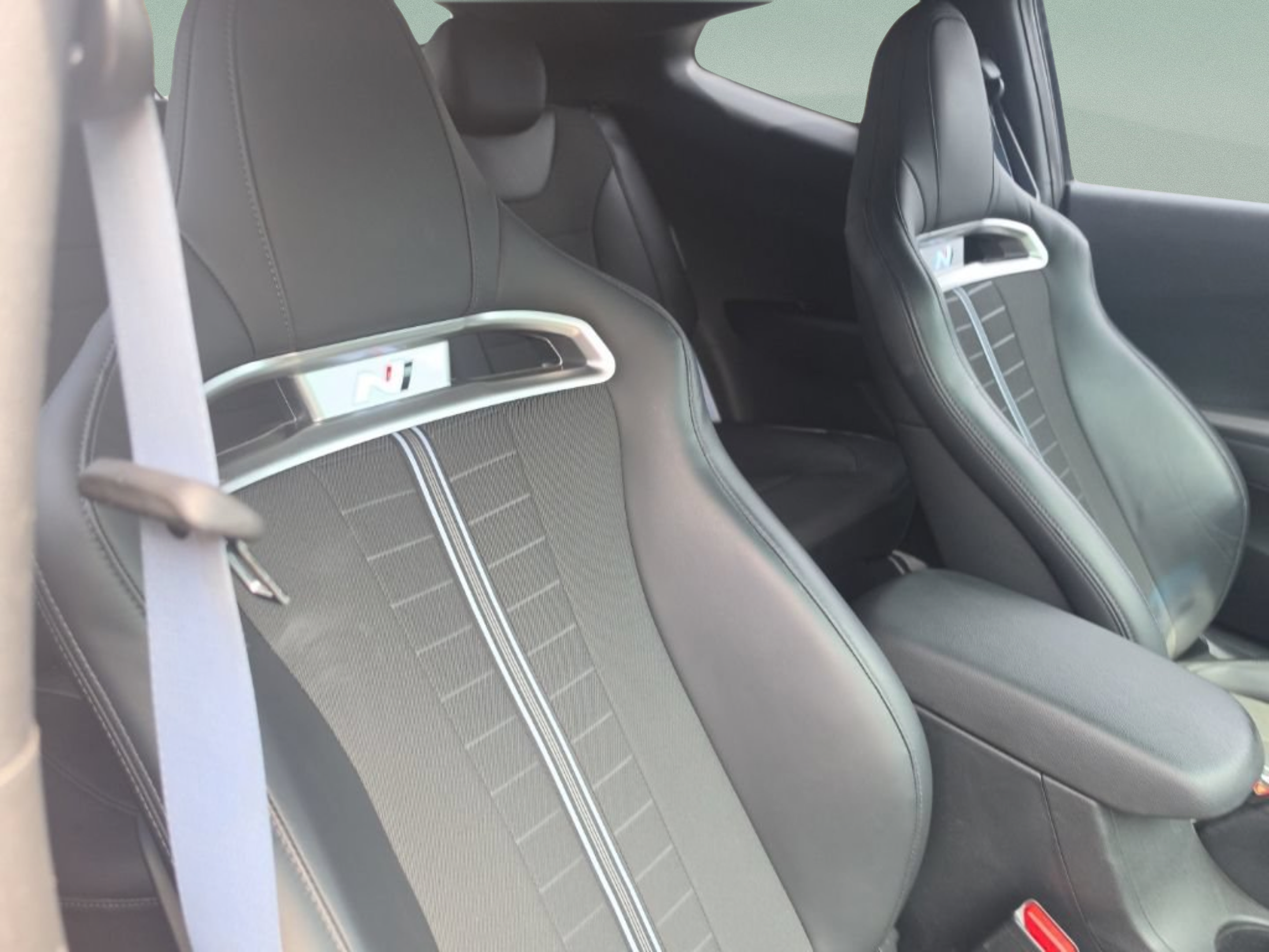 Used 2022 Hyundai Veloster N FWD image 26