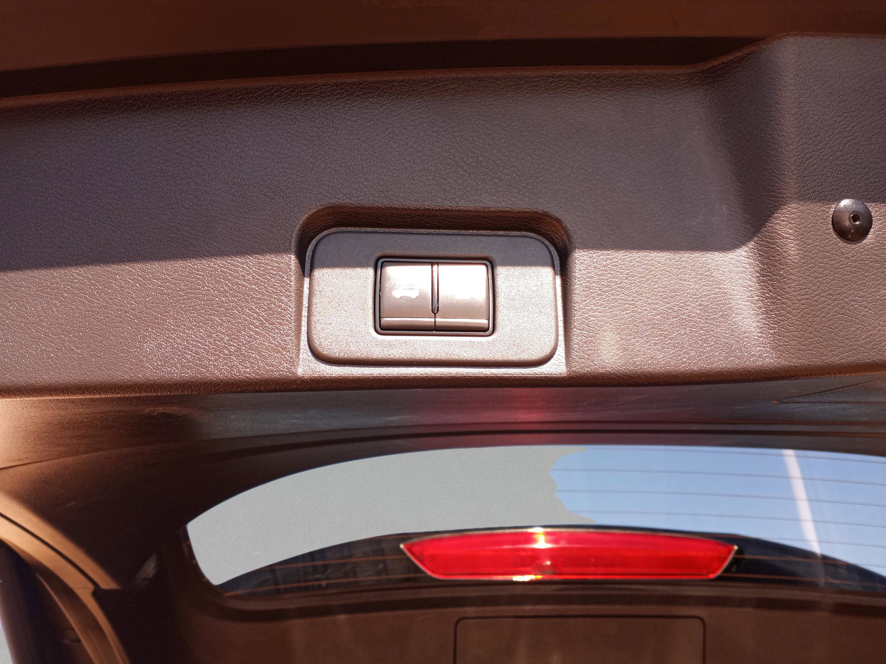 Used 2024 Nissan Rogue SV image 24