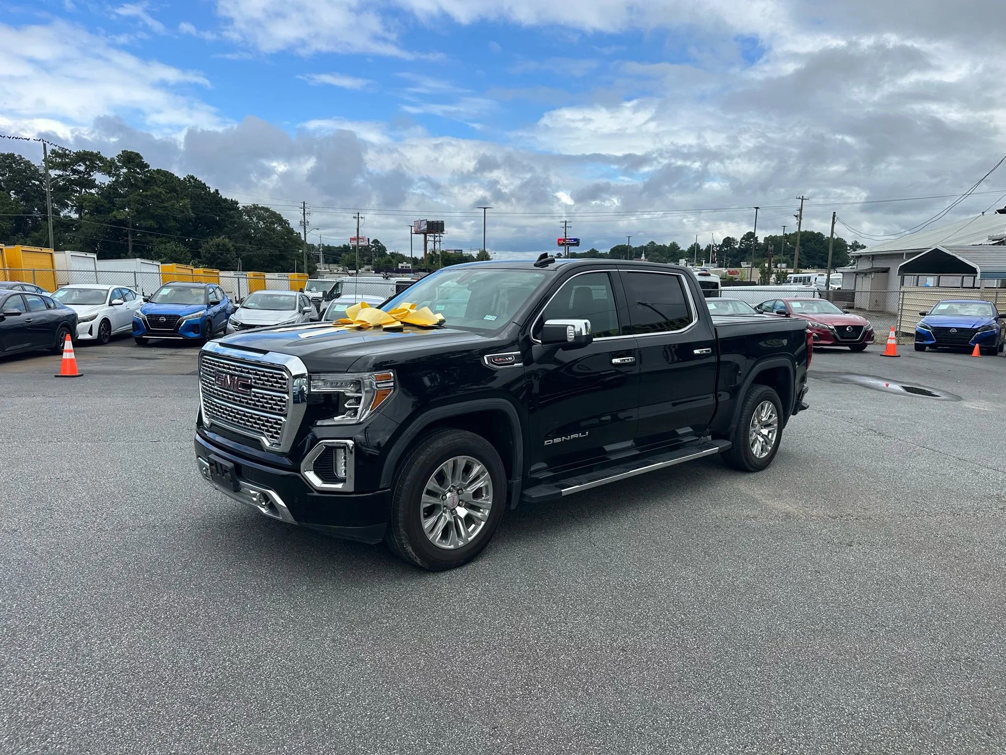 Used 2020 GMC Sierra 1500 Denali image 1