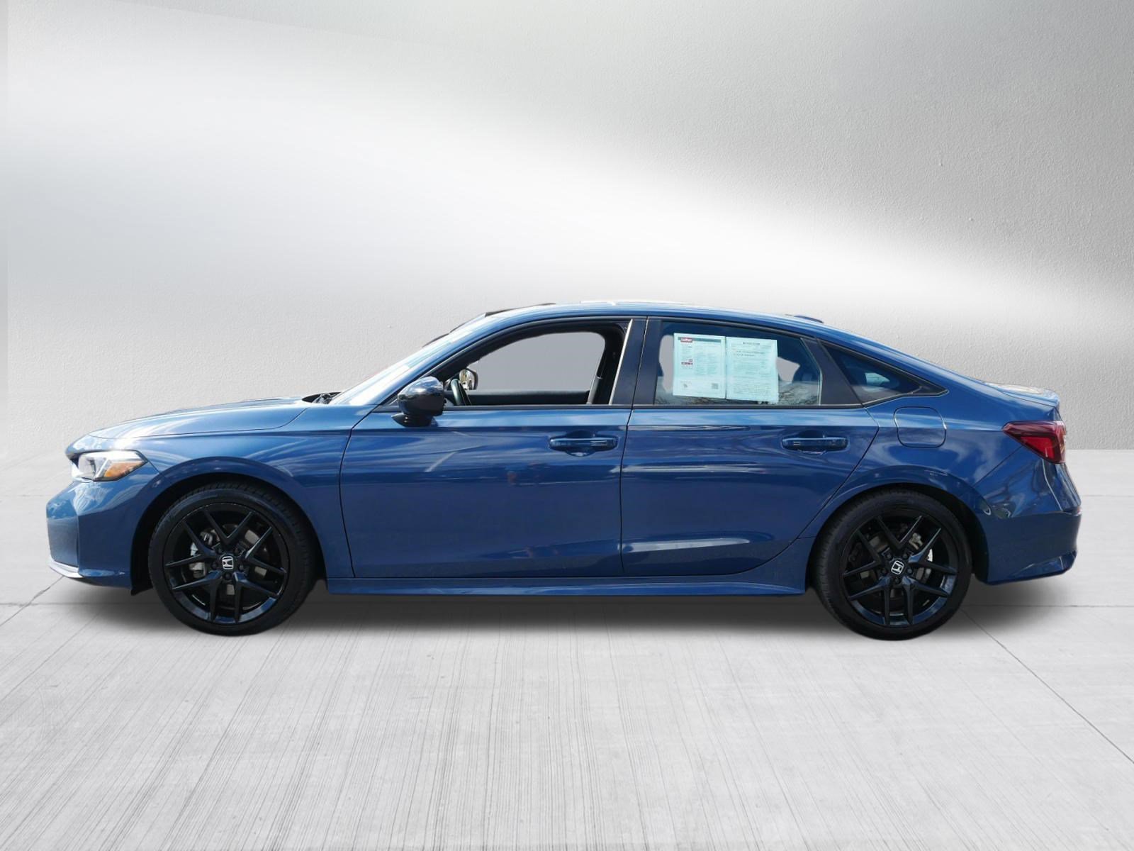 Used 2025 Honda Civic Sport image 4