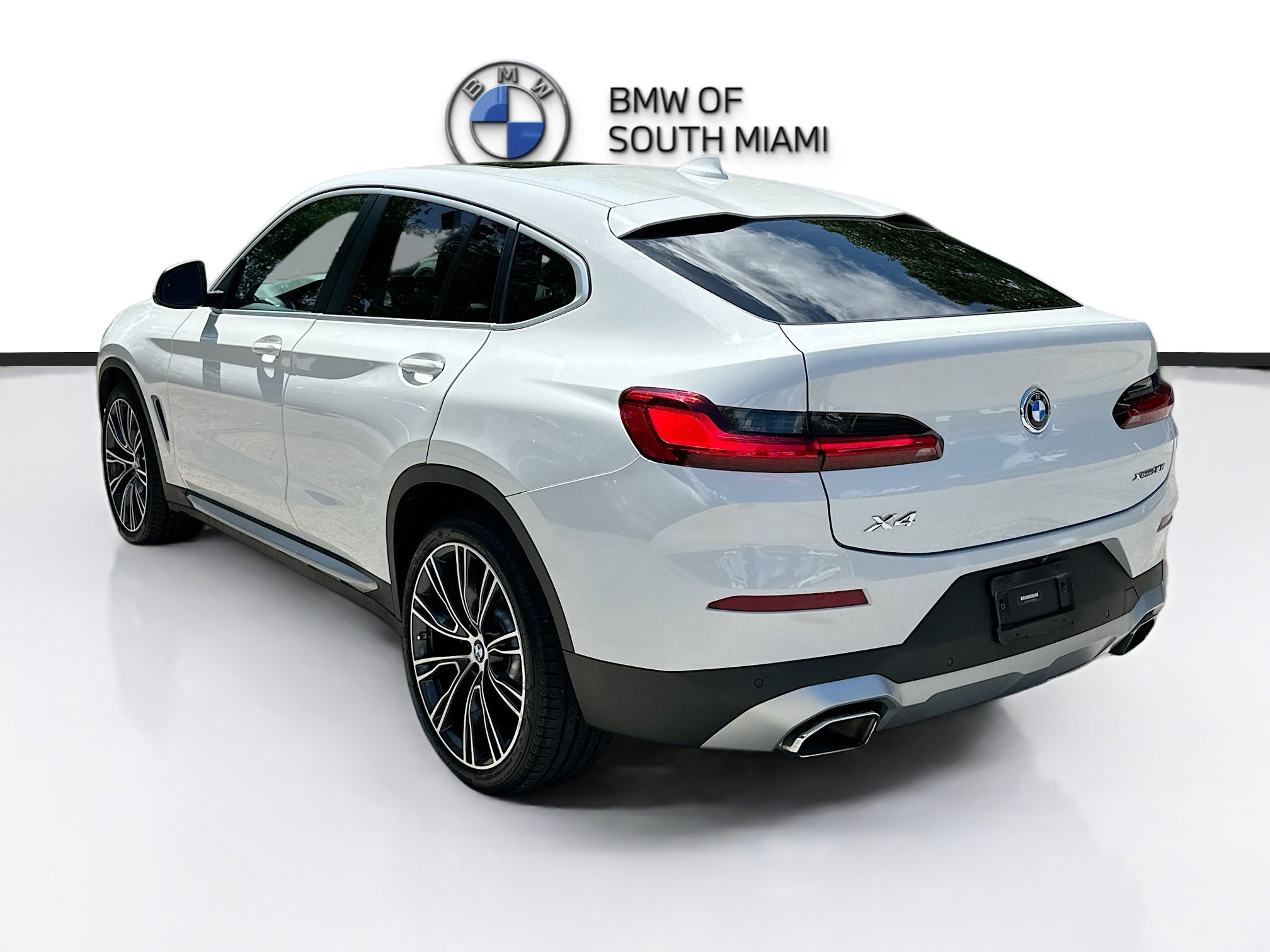 Used 2022 BMW X4 xDrive30i w/ Convenience Package AWD/4WD image 5