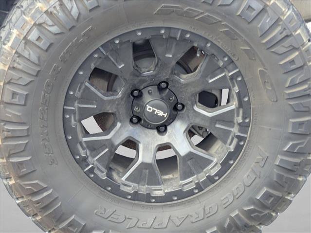 Used 2019 Jeep Wrangler Unlimited Sahara w/ Safety Group image 16