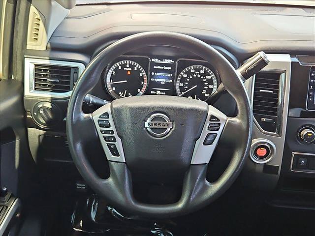 Used 2017 Nissan Titan SV RWD image 14