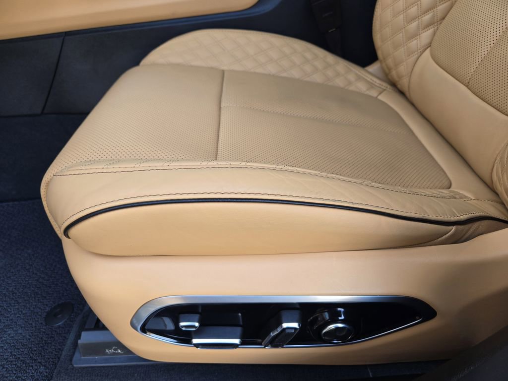 Used 2025 Jeep Grand Cherokee Summit image 21