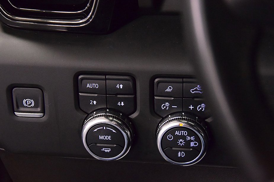 Used 2024 GMC Sierra 2500 AT4 w/ AT4 Premium Plus Package image 23