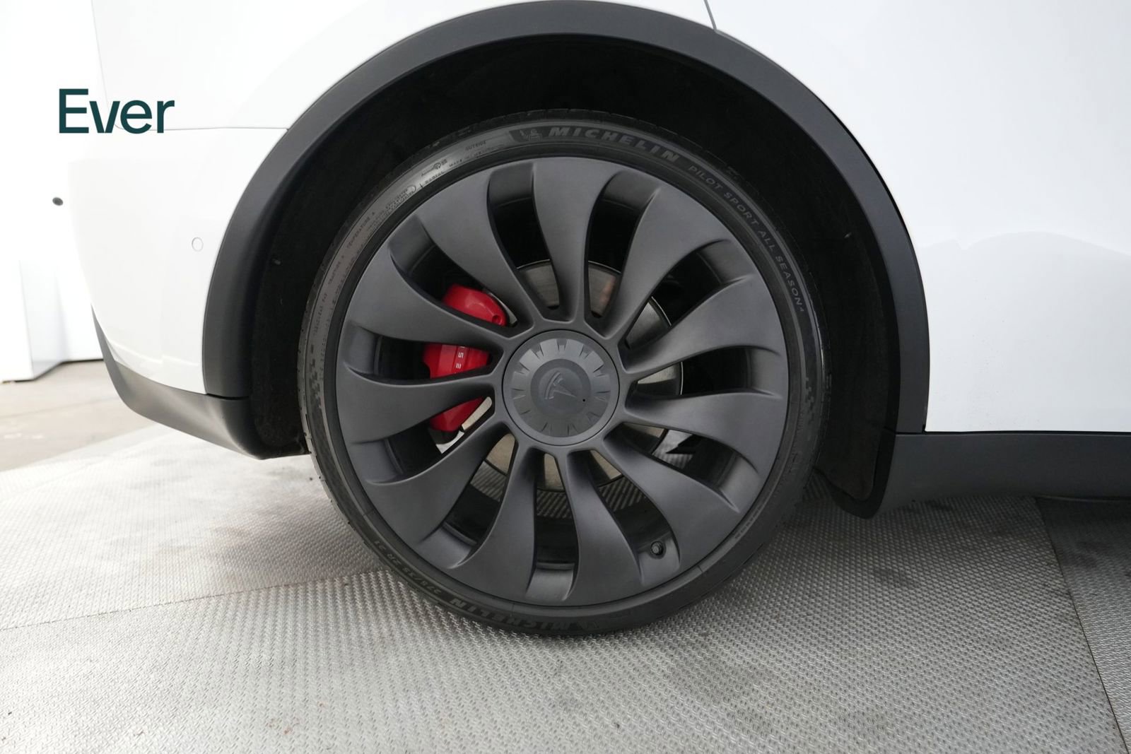 Used 2022 Tesla Model Y Performance image 22