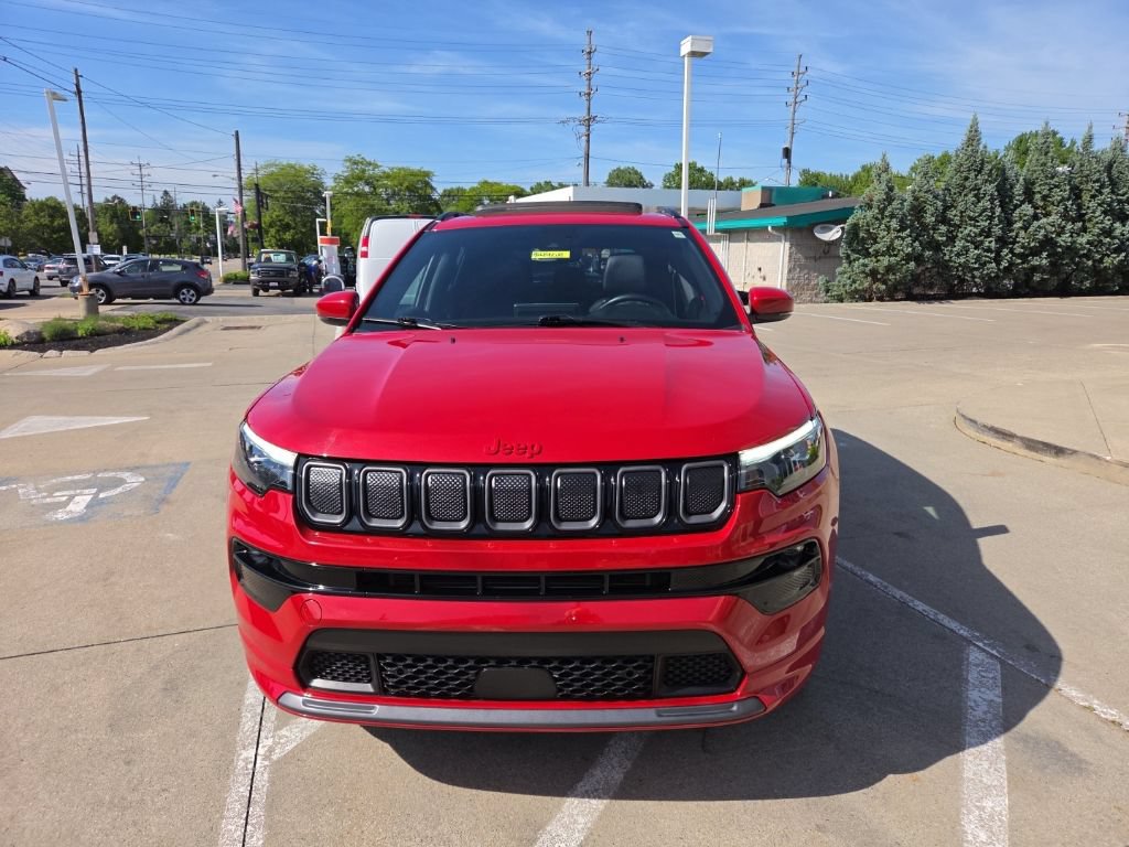 Certified 2022 Jeep Compass Limited w/ (RED) Package AWD/4WD image 5