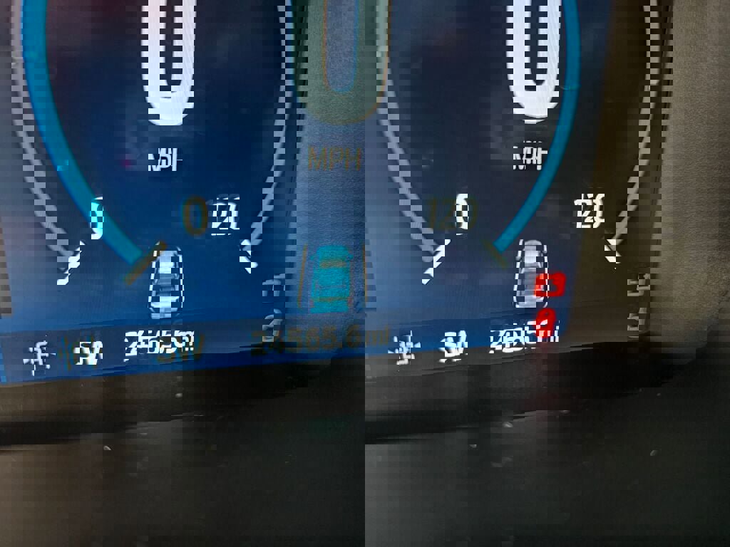 Used 2022 Ford F150 Lariat w/ Equipment Group 502A High image 18