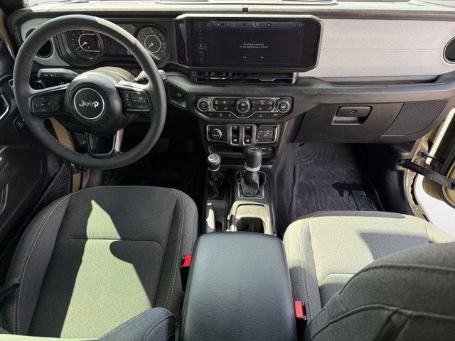 Used 2025 Jeep Wrangler Sport AWD/4WD image 15