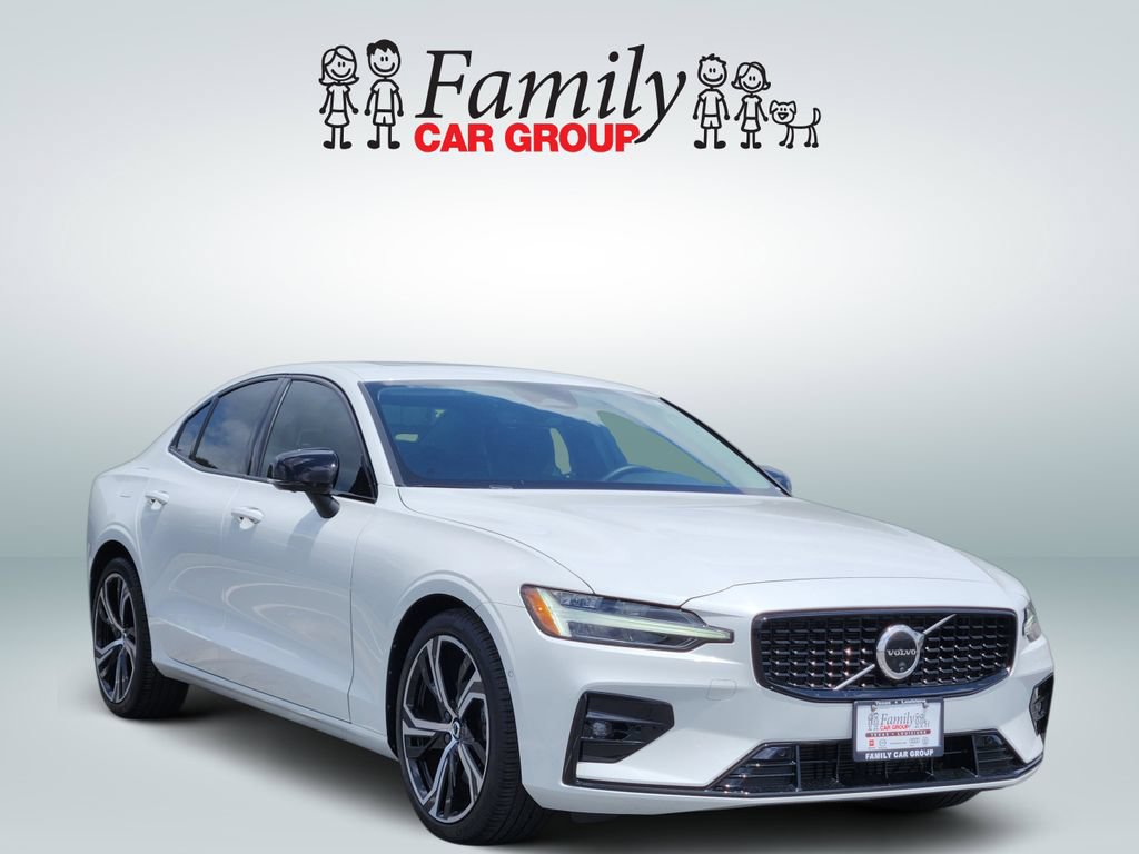 Used 2024 Volvo S60 B5 Plus AWD/4WD image 2