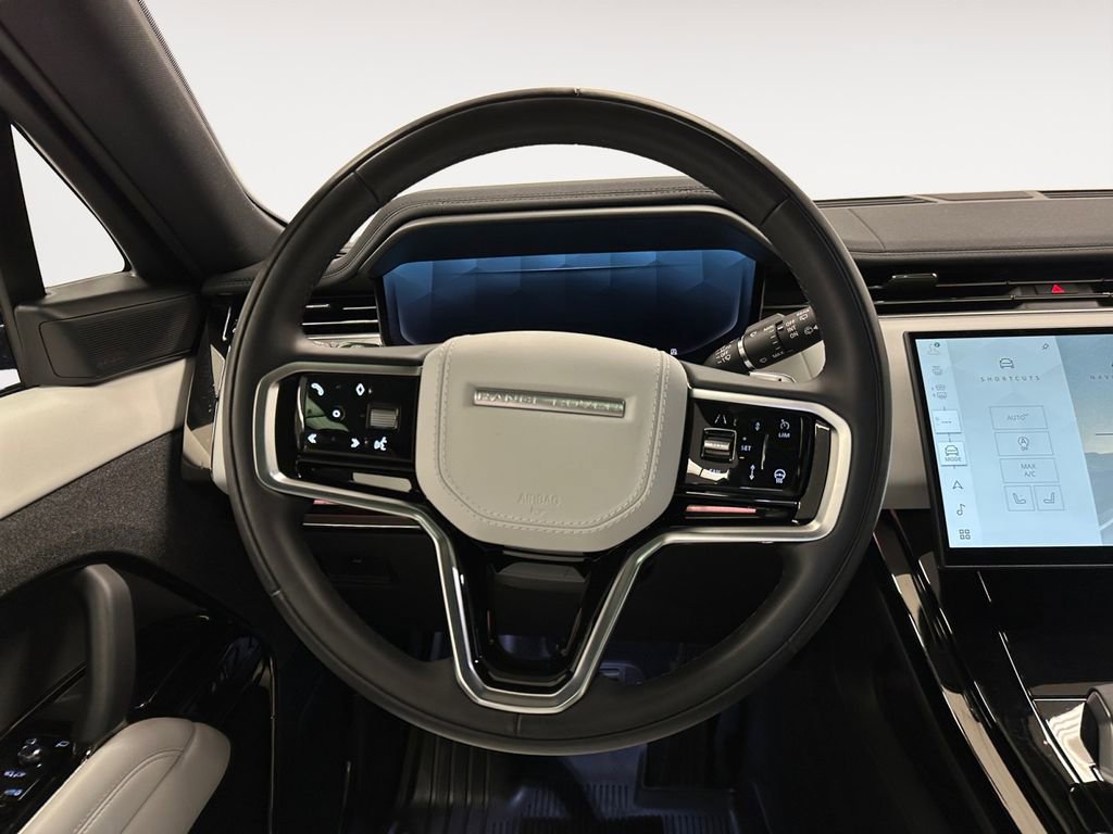 Used 2025 Land Rover Range Rover Sport SE AWD/4WD image 12