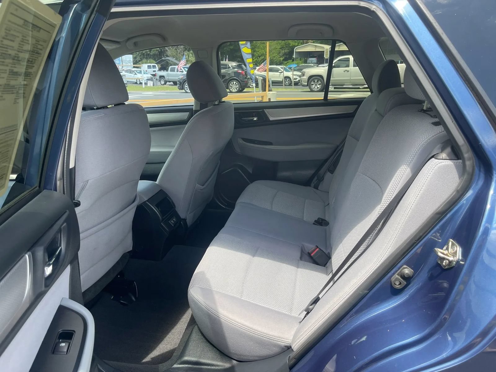 Used 2019 Subaru Outback 2.5i Premium AWD/4WD image 10