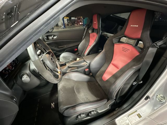 Used 2025 Nissan Z NISMO w/ Floor Mat Package RWD image 17