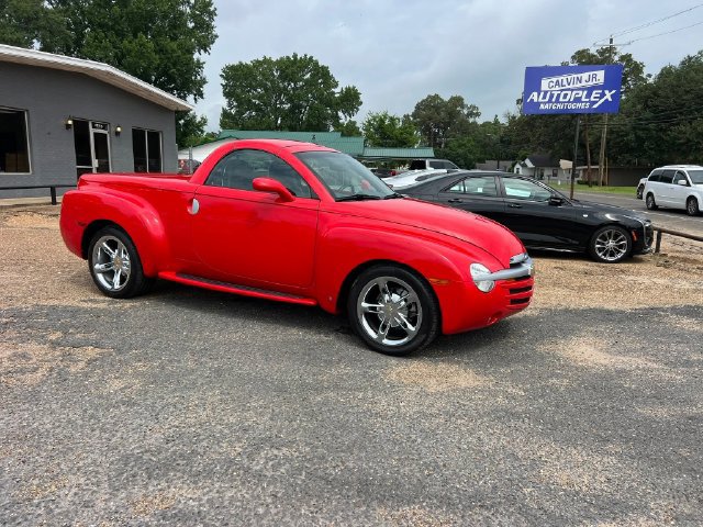 Used 2006 Chevrolet SSR w/ Preferred Equipment Group RWD image 1