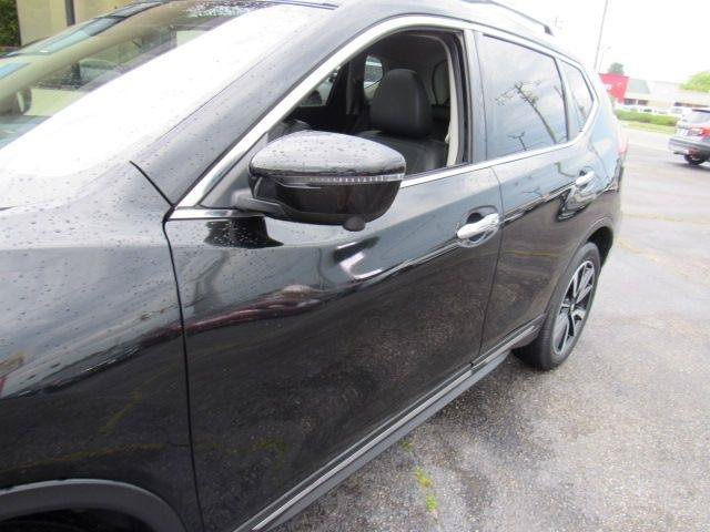 Used 2020 Nissan Rogue SL w/ Premium Package AWD/4WD image 7