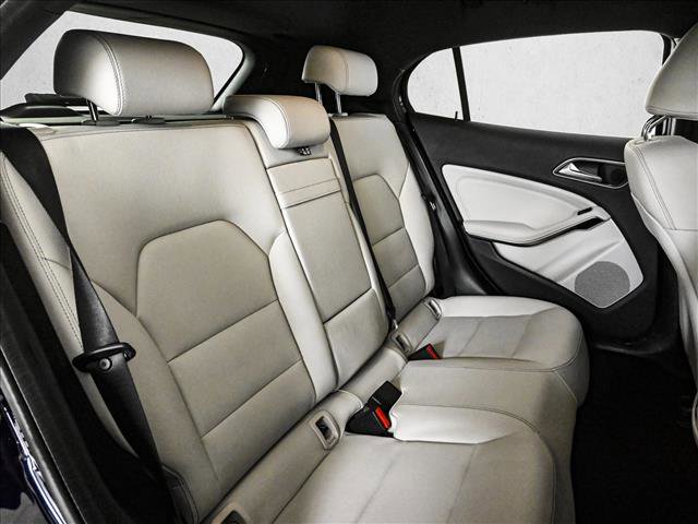 Used 2018 Mercedes-Benz GLA 250 4MATIC image 22