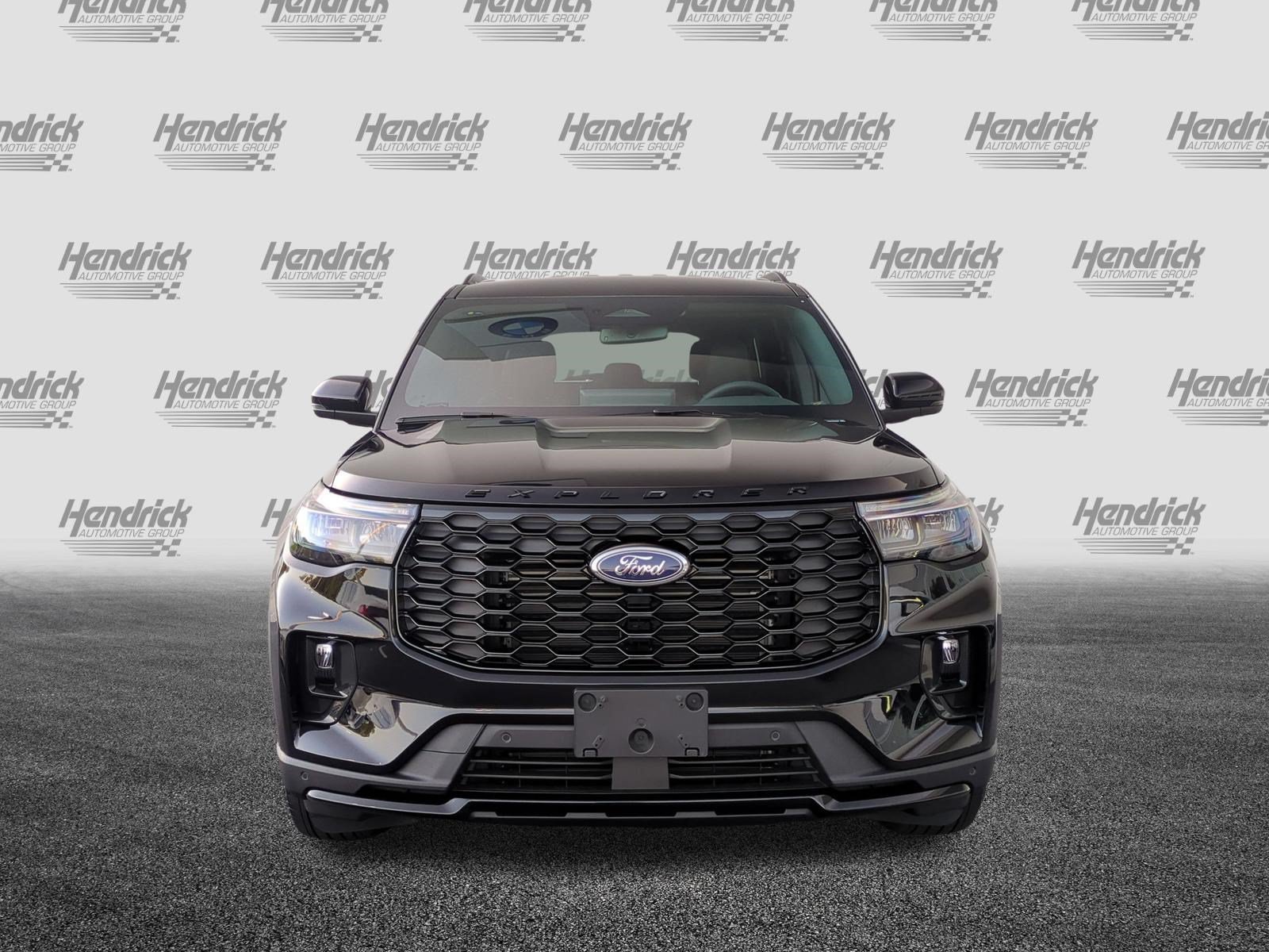 Used 2026 Ford Explorer ST-Line w/ Premium Package RWD image 3