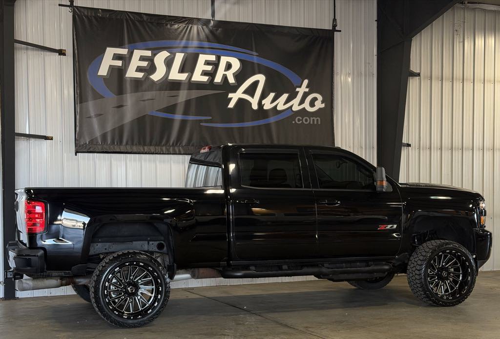 Used 2019 Chevrolet Silverado 2500 LTZ w/ Midnight Edition AWD/4WD image 26